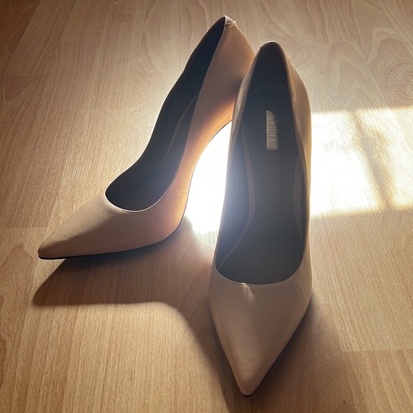 Schutz sun kiss pumps size 9B - Picture 2 of 6